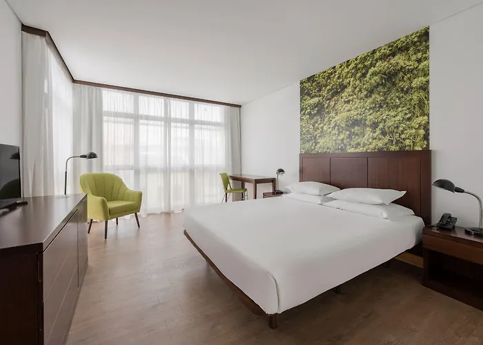 Neat Hotel Avenida